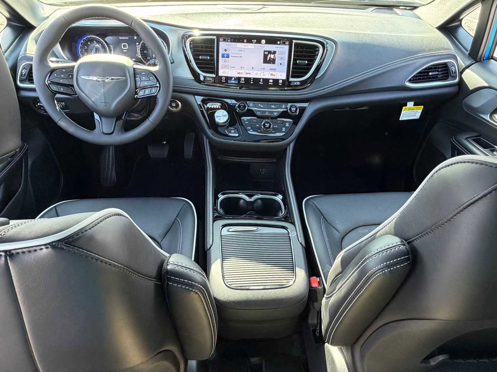 New 2026 Chrysler Pacifica Limited AWD/4WD image 26