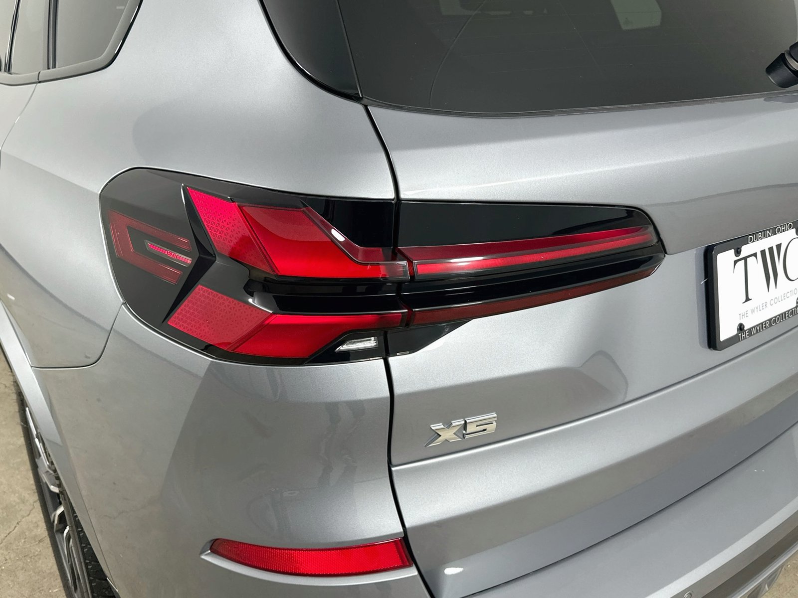 Used 2026 BMW X5 M60i AWD/4WD image 12
