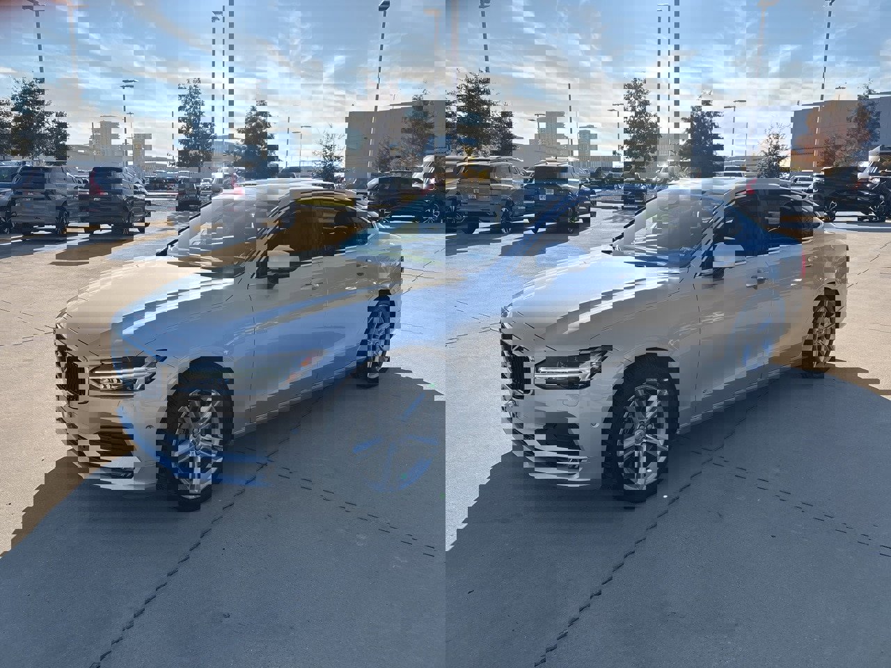 Used 2018 Volvo S90 T5 Momentum w/ Convenience Package