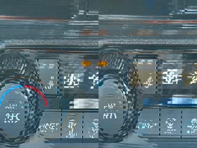 New 2026 Nissan Kicks SV w/ SV Premium Package image 30