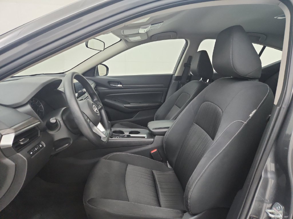 Used 2025 Nissan Altima 2.5 SV FWD image 20