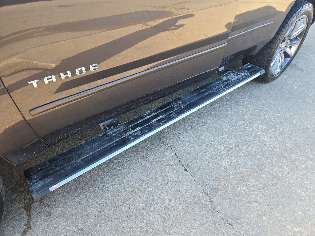 Used 2018 Chevrolet Tahoe Premier AWD/4WD image 17
