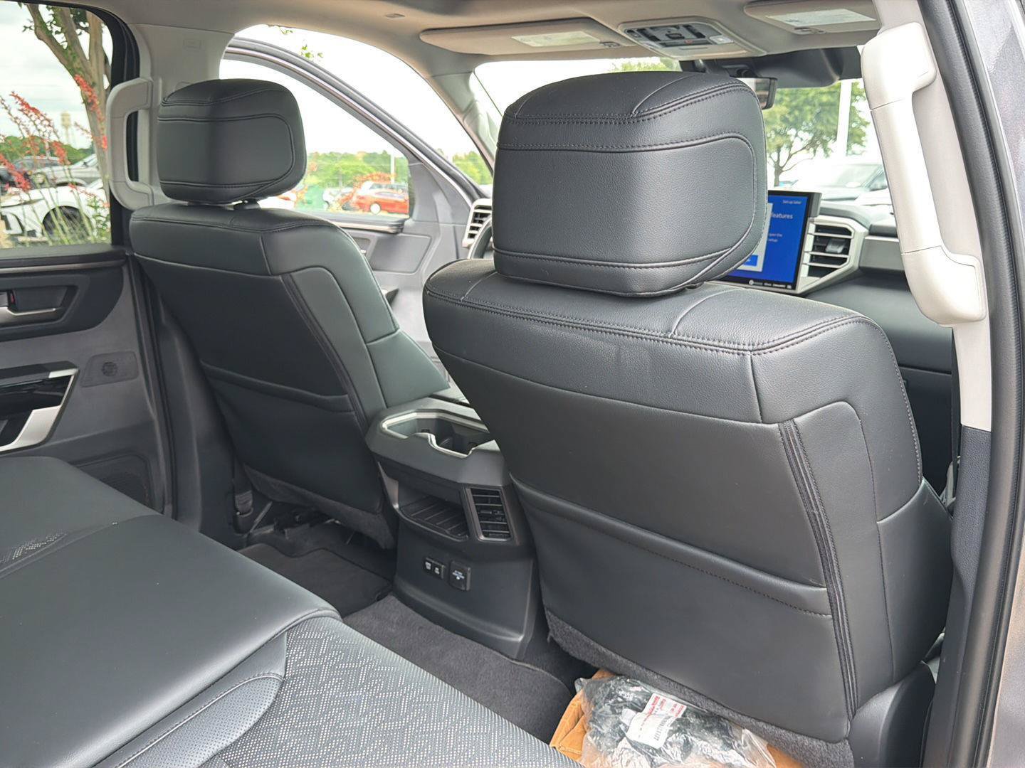 Used 2024 Toyota Tundra Limited AWD/4WD image 15