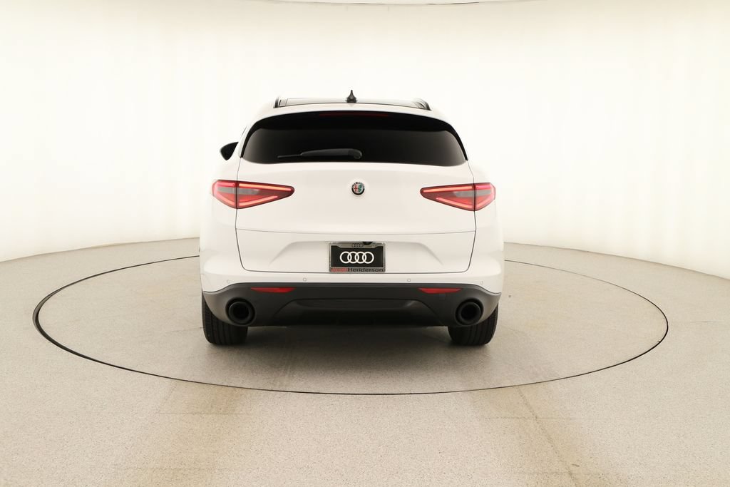Used 2023 Alfa Romeo Stelvio Sprint RWD image 5