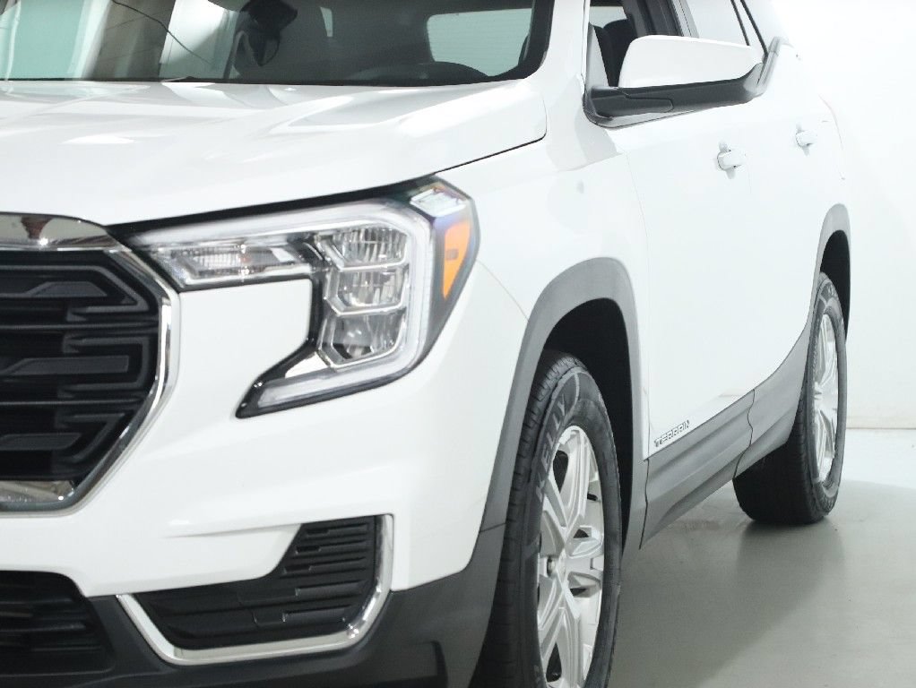 Used 2024 GMC Terrain SLE AWD/4WD image 5