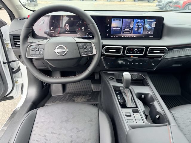 New 2026 Nissan Sentra SR w/ SR Premium Package FWD image 18