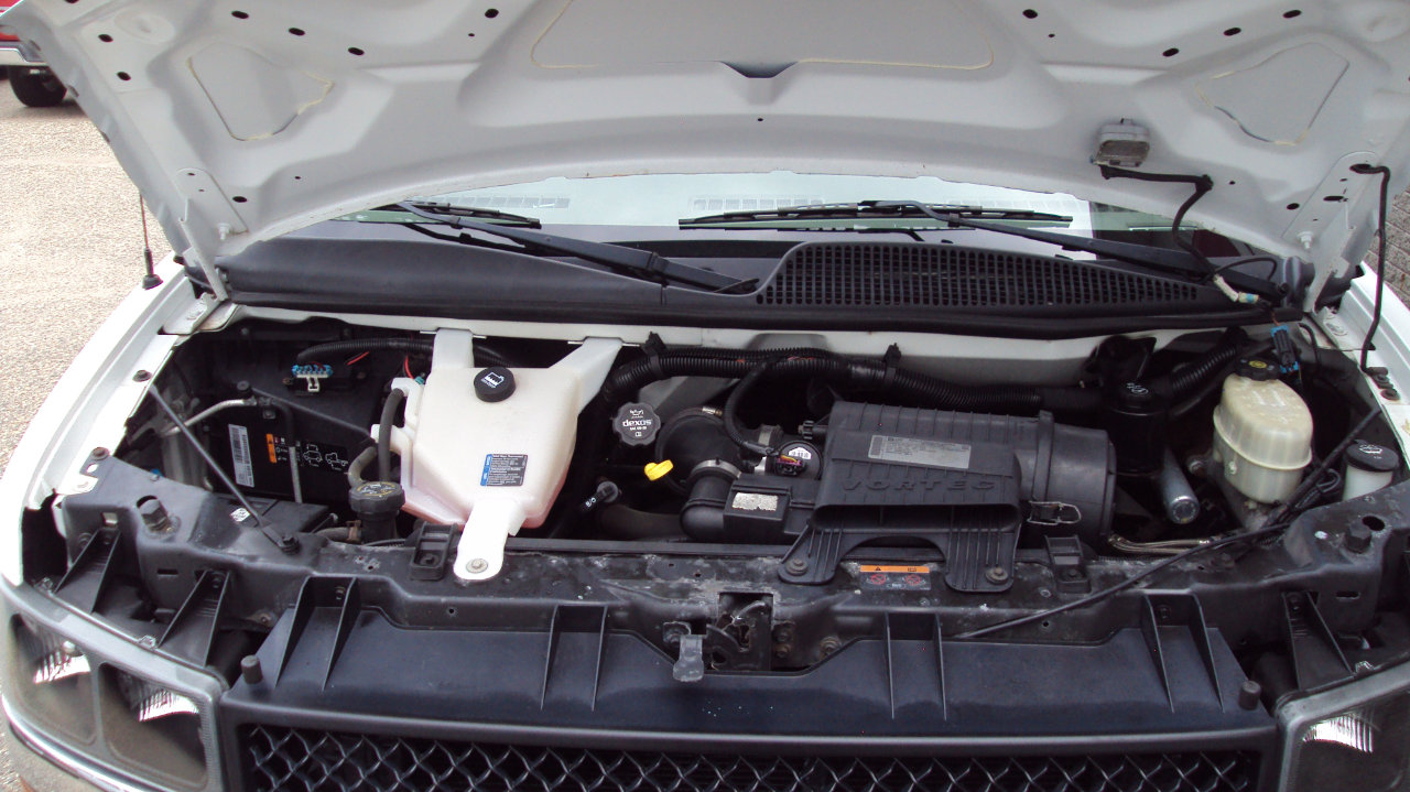 Used 2013 Chevrolet Express 1500 LS image 26