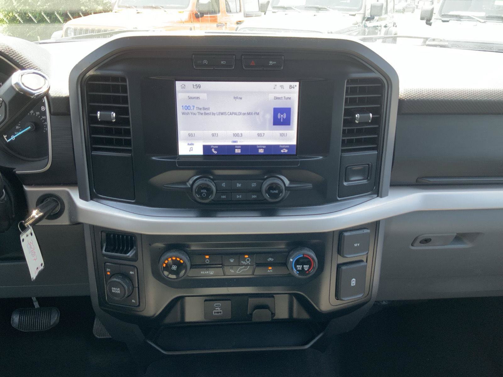 Used 2023 Ford F150 XLT AWD/4WD image 29