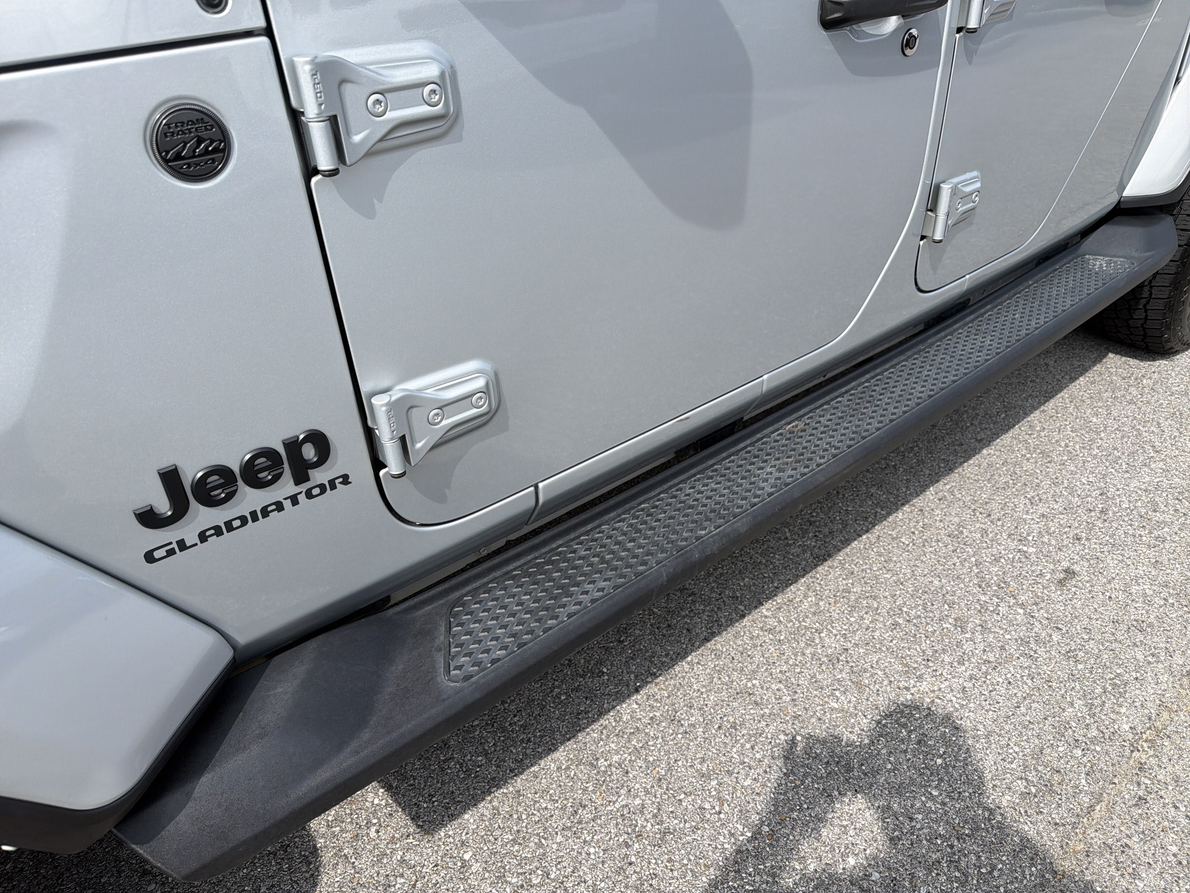 Used 2022 Jeep Gladiator Sport AWD/4WD image 14