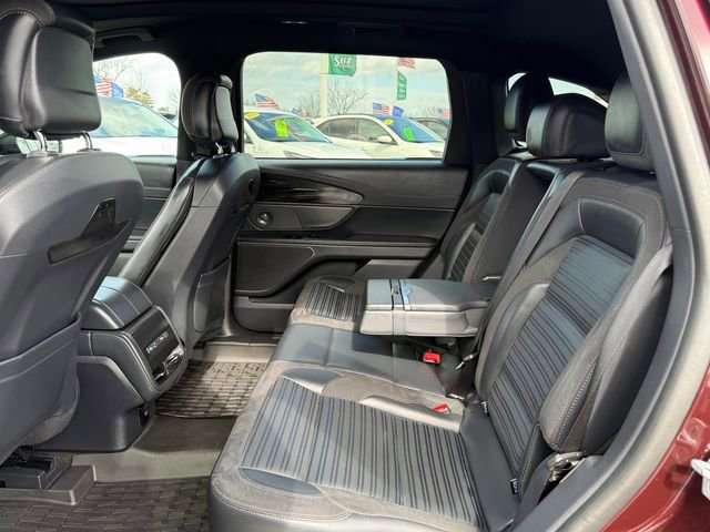 Used 2024 Lincoln Nautilus Reserve w/ Equipment Group 202A AWD/4WD image 9