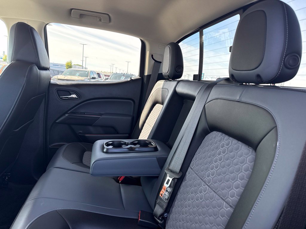 Used 2018 Chevrolet Colorado Z71 AWD/4WD image 15