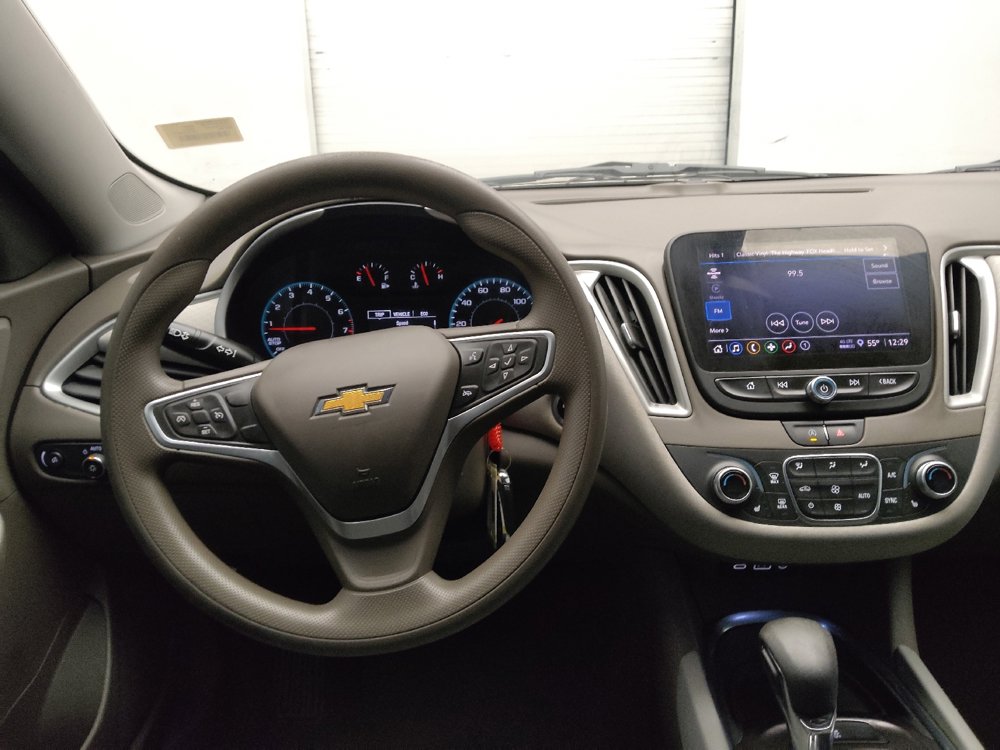 Used 2022 Chevrolet Malibu LT image 22