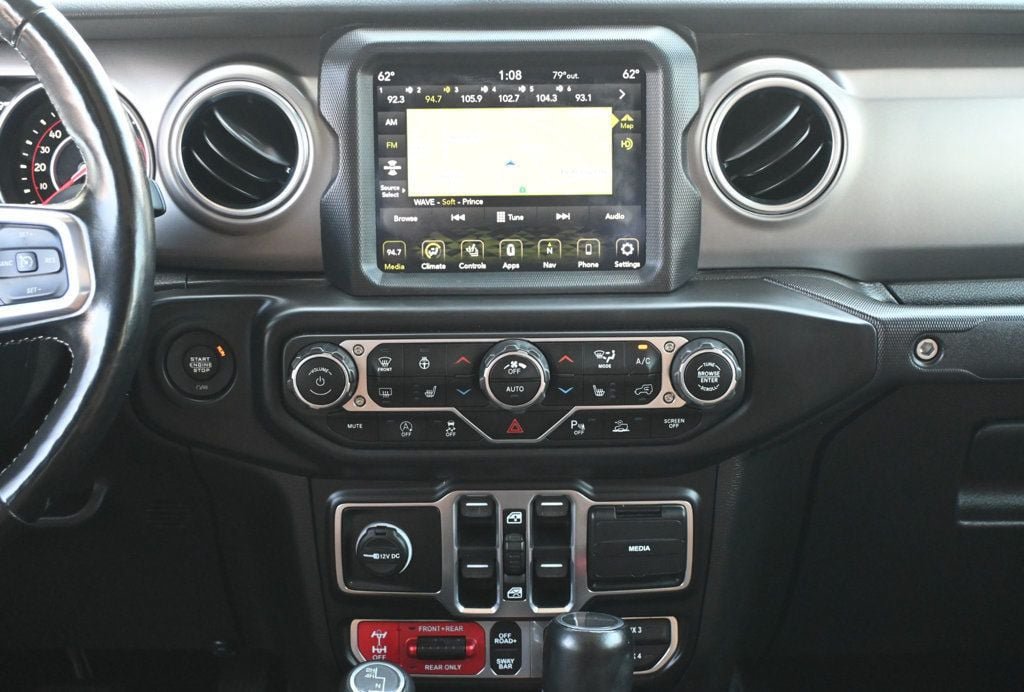 Used 2020 Jeep Gladiator Rubicon AWD/4WD image 17