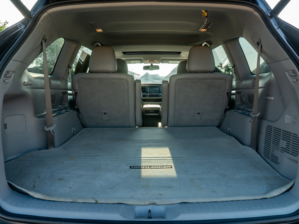 Used 2016 Toyota Highlander XLE AWD/4WD image 17