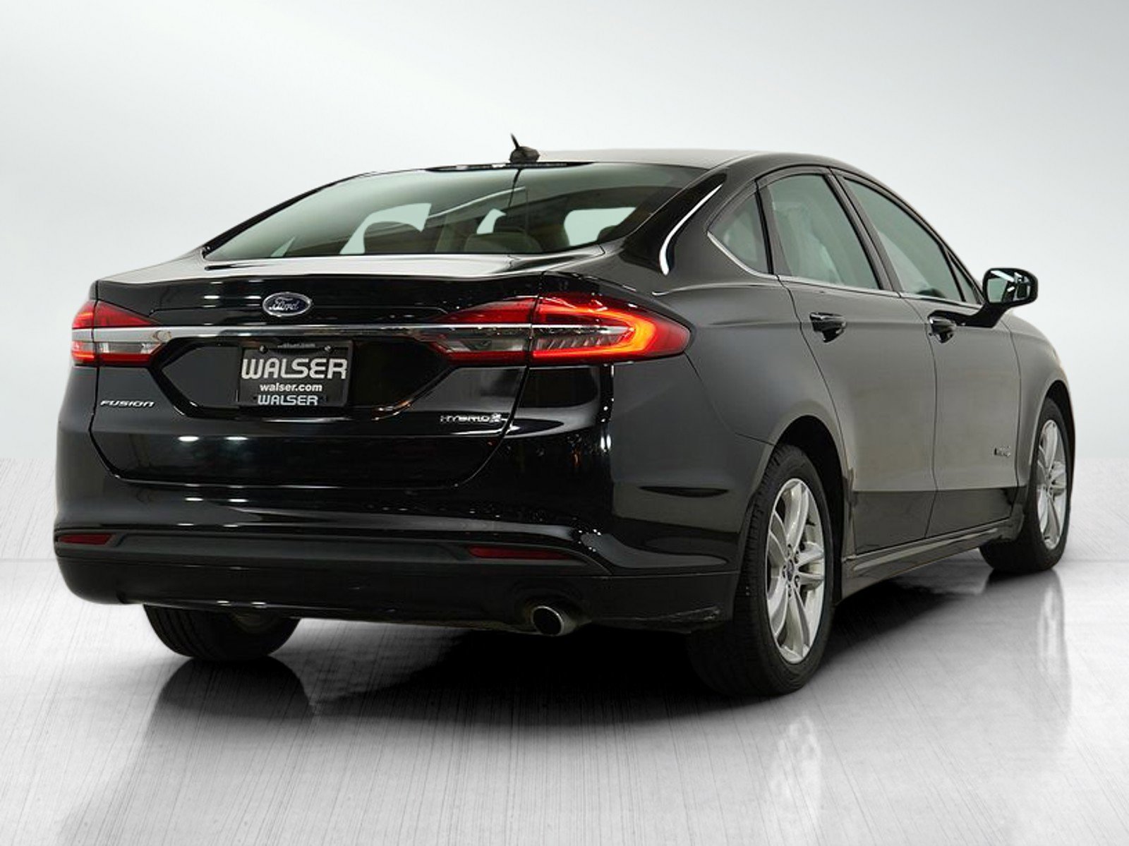 Used 2018 Ford Fusion S image 5