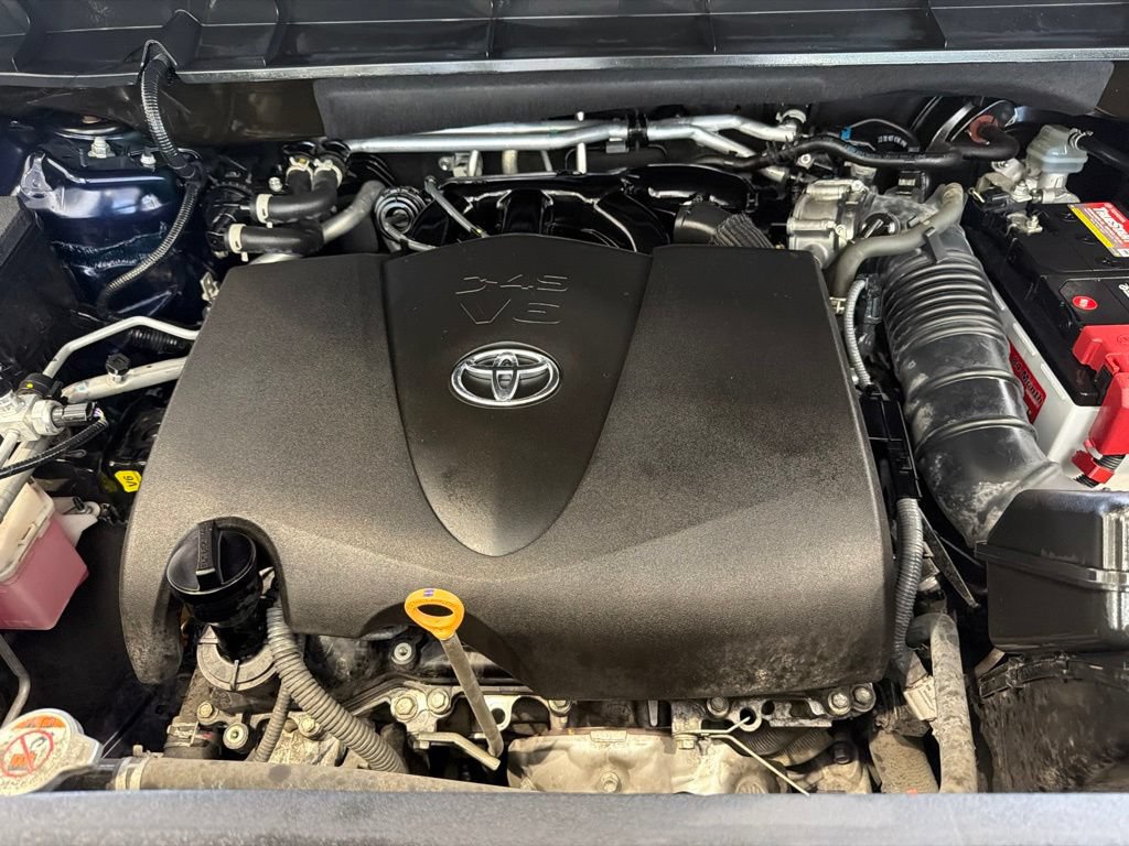 Used 2022 Toyota Highlander Platinum AWD/4WD image 36