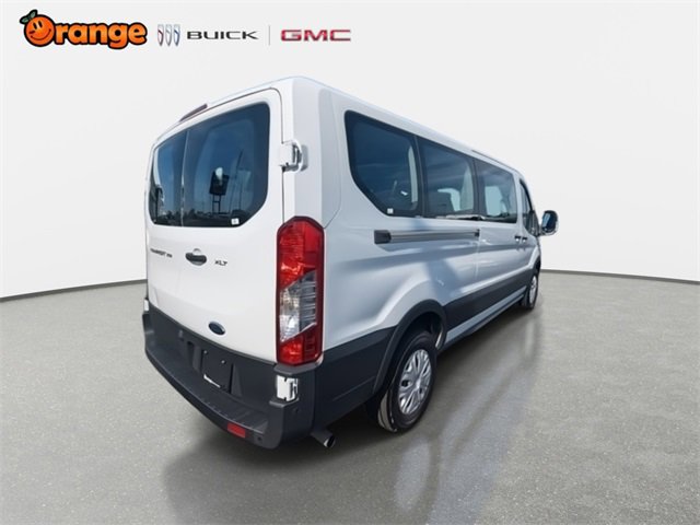 Used 2022 Ford Transit 350 XLT image 4