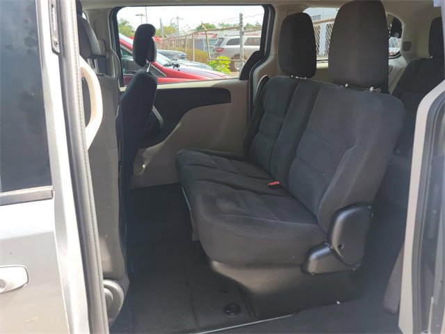 Used 2017 Dodge Grand Caravan SE w/ Power Window Group image 10