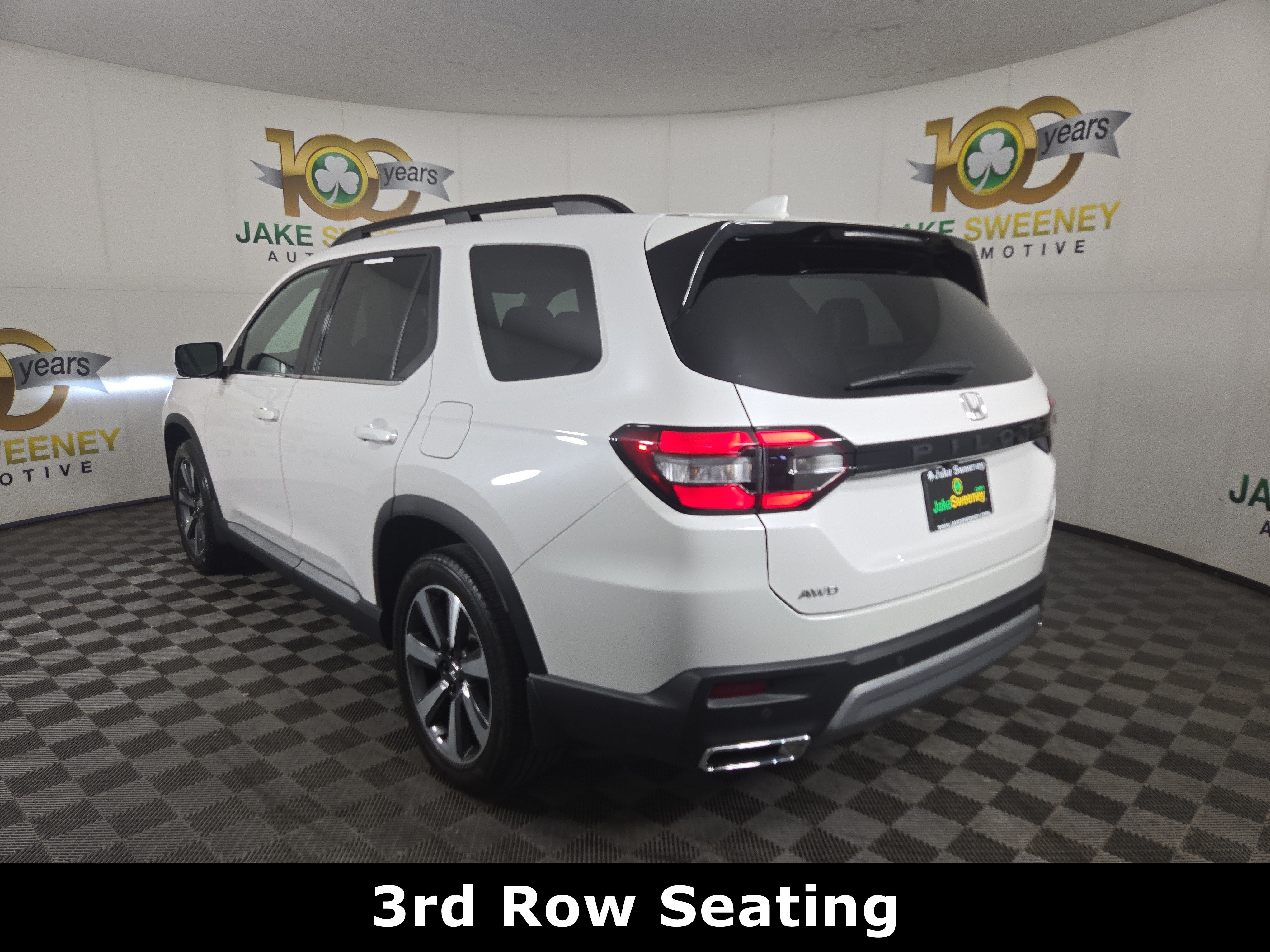 Used 2025 Honda Pilot Touring image 6