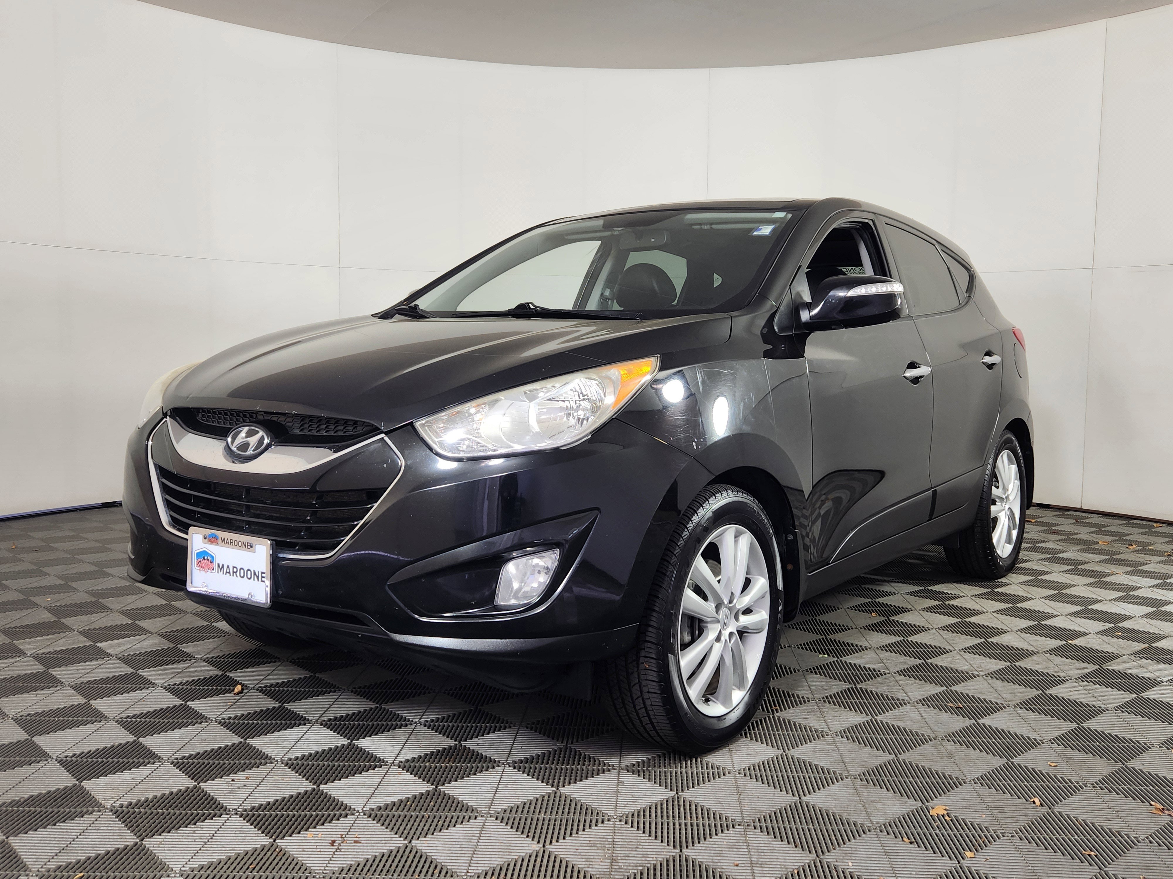Used 2012 Hyundai Tucson Limited w/ Premium Pkg image 3