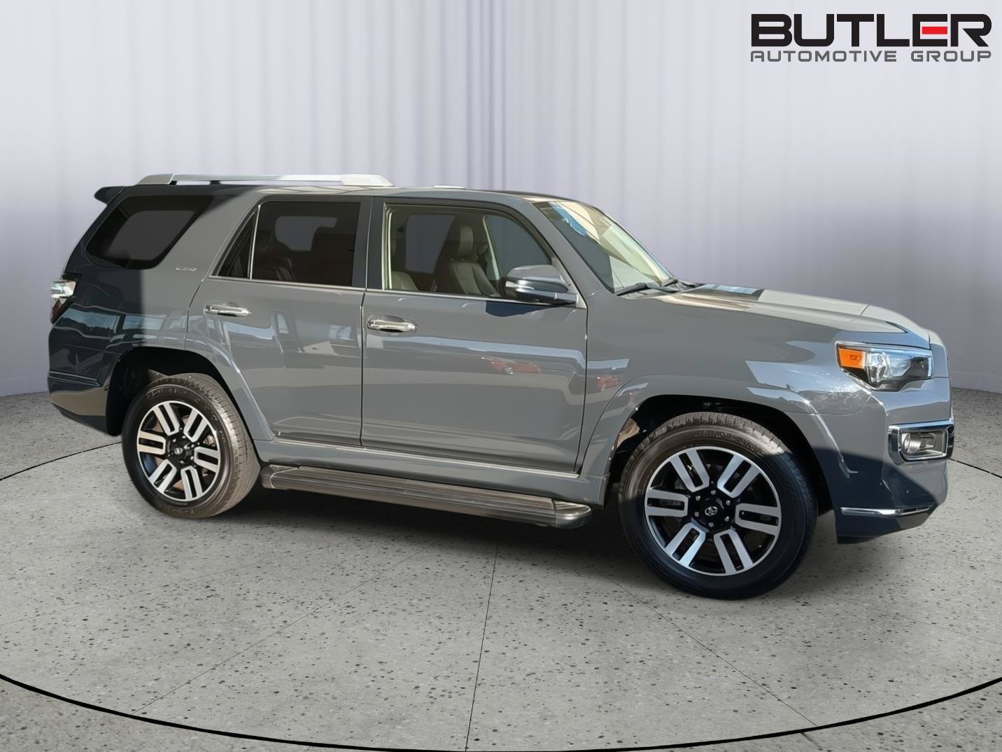 Used 2024 Toyota 4Runner Limited AWD/4WD image 4