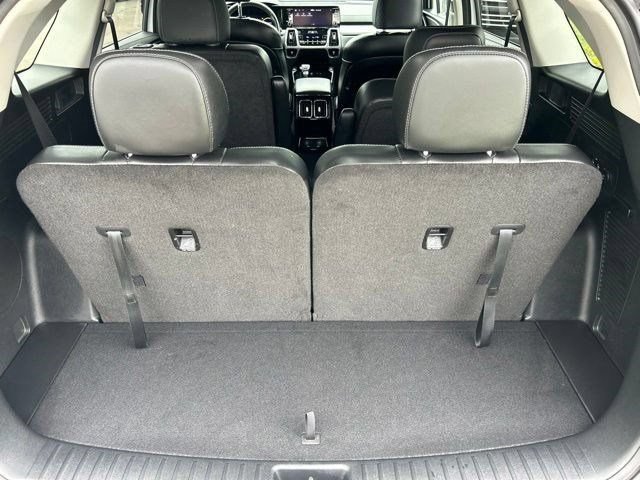 Used 2023 Kia Sorento SX AWD/4WD image 40