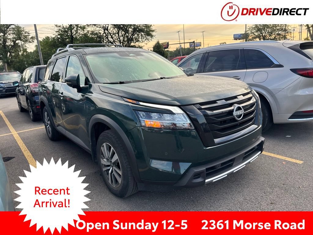 Used 2024 Nissan Pathfinder SL w/ Black Appearance Package