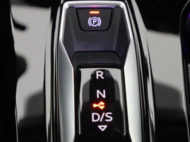 Certified 2025 Audi Q5 Prestige AWD/4WD image 20