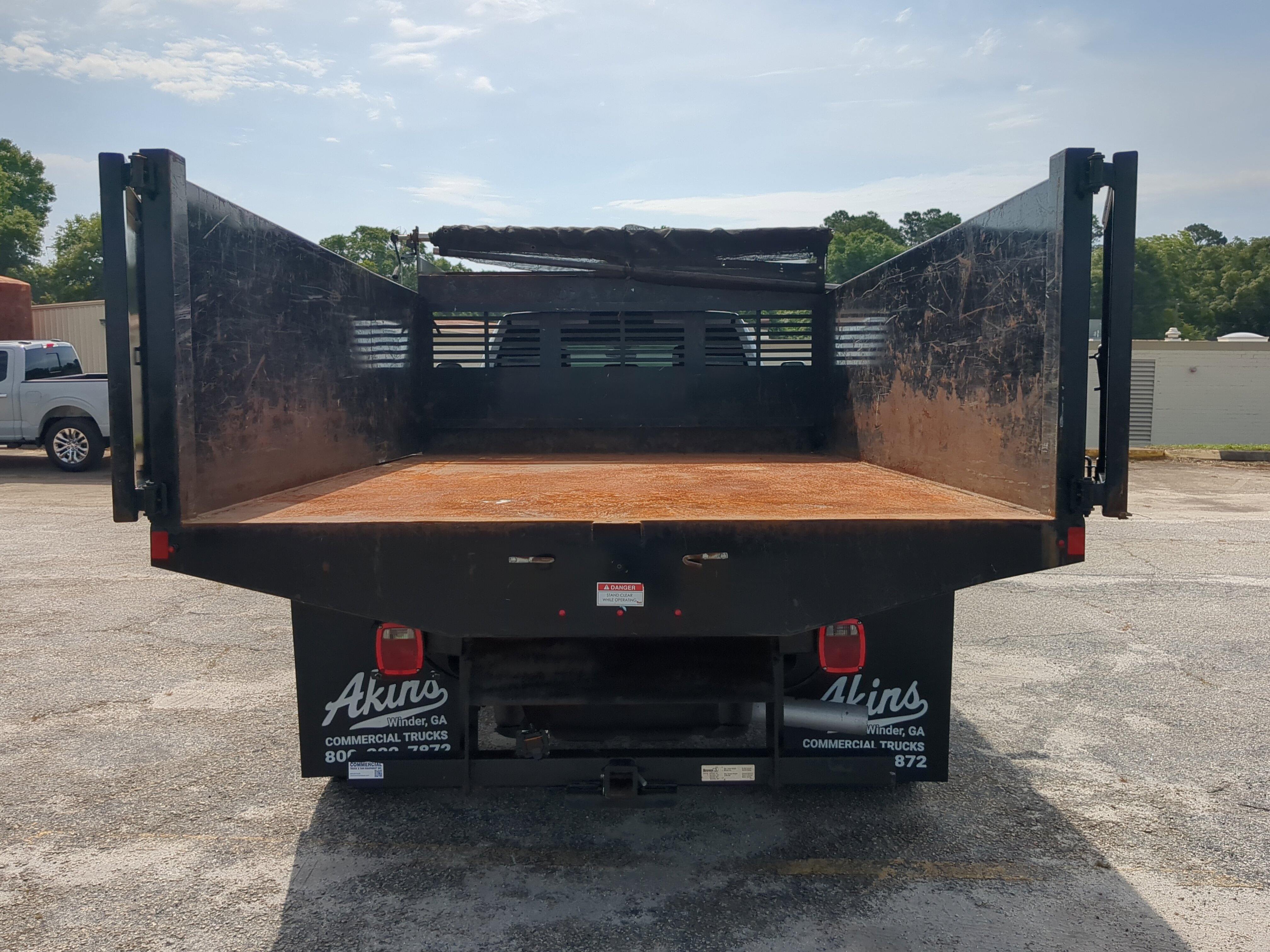 Used 2022 RAM 5500 Tradesman w/ Chrome Appearance Group AWD/4WD image 11