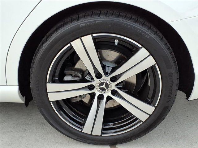 Used 2025 Mercedes-Benz C 300 4MATIC Sedan image 24