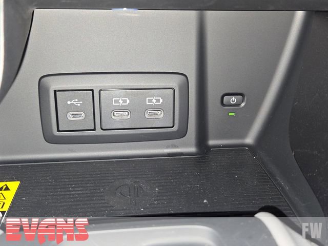 Certified 2023 Toyota Venza LE image 10