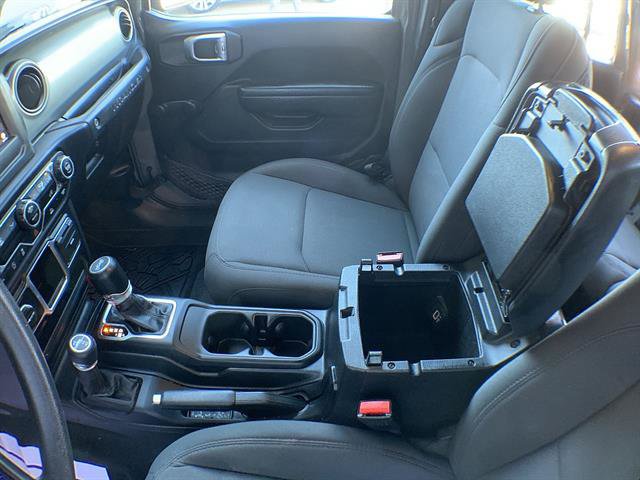 Used 2023 Jeep Wrangler Unlimited Sport AWD/4WD image 20