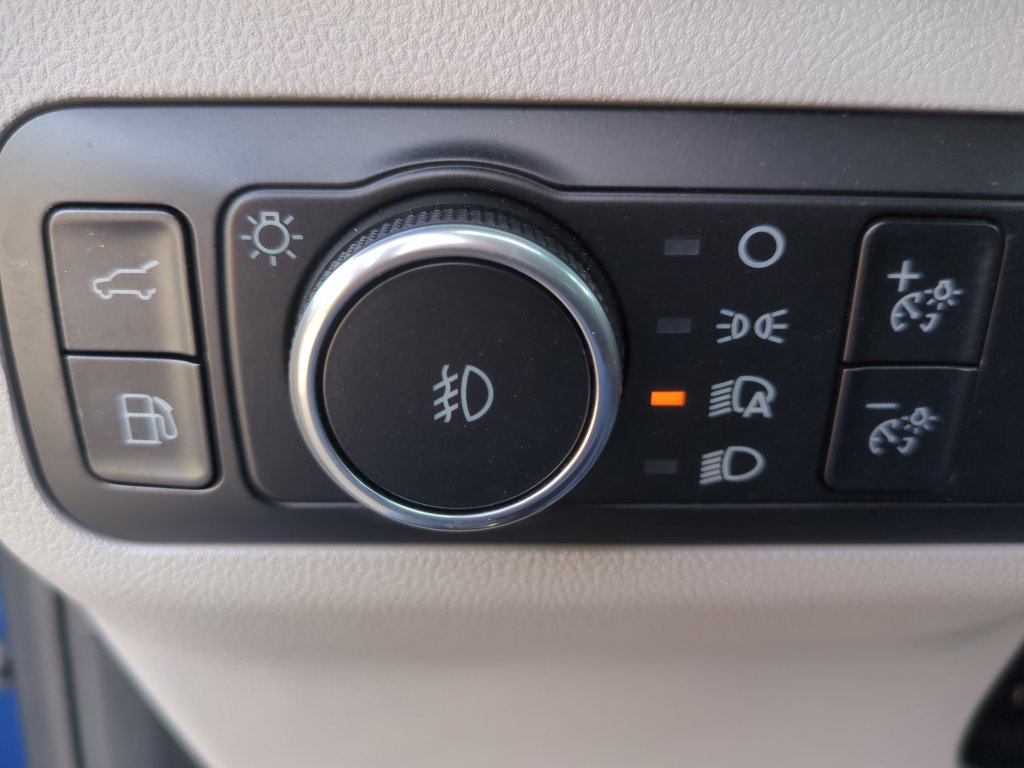 Used 2023 Ford Escape Platinum w/ Premium Technology Package image 17