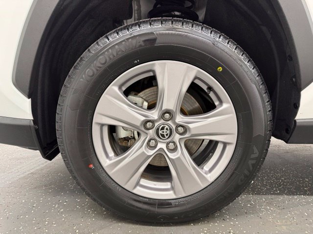 Certified 2025 Toyota RAV4 XLE AWD/4WD image 19