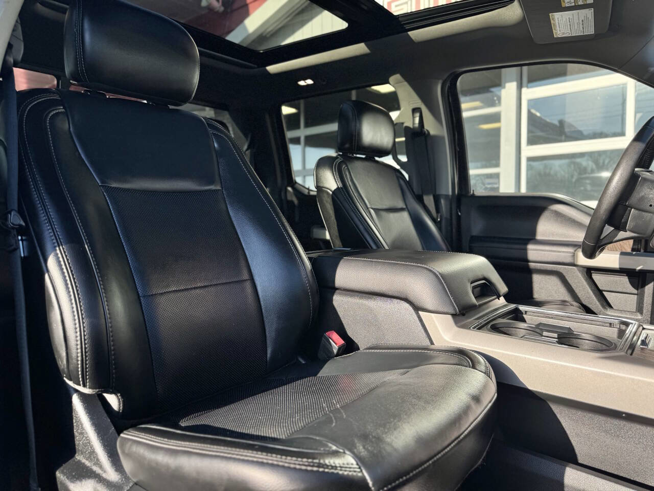 Used 2019 Ford F250 Lariat w/ Lariat Ultimate Package image 41