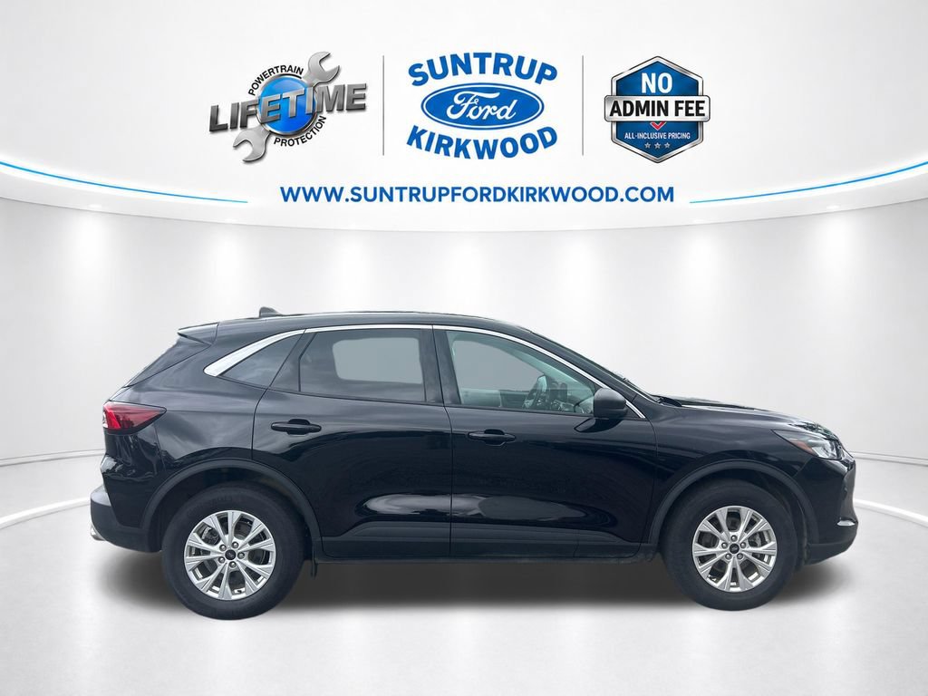 Used 2023 Ford Escape Active AWD/4WD image 8