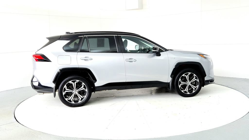Certified 2024 Toyota RAV4 XSE w/ Weather Package AWD/4WD image 6