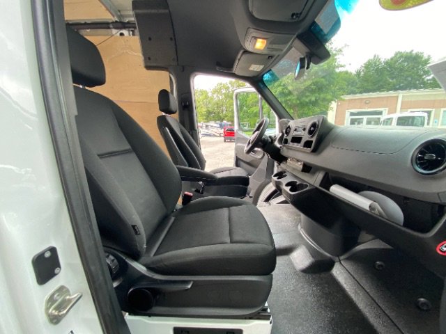 Used 2023 Mercedes-Benz Sprinter 2500 image 29