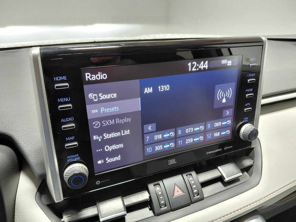 Used 2022 Toyota RAV4 Limited AWD/4WD image 38