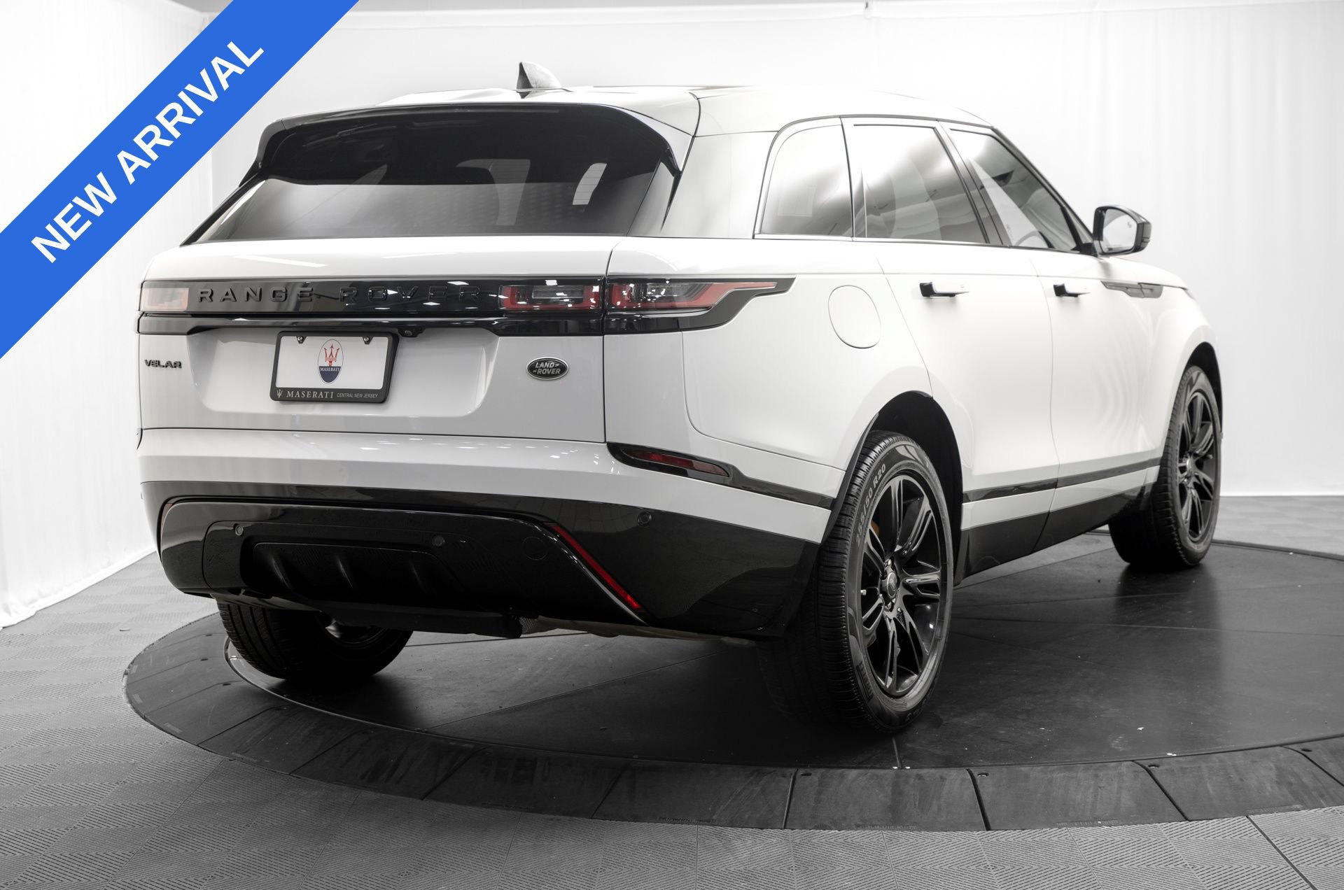 Used 2022 Land Rover Range Rover Velar R-Dynamic S AWD/4WD image 7