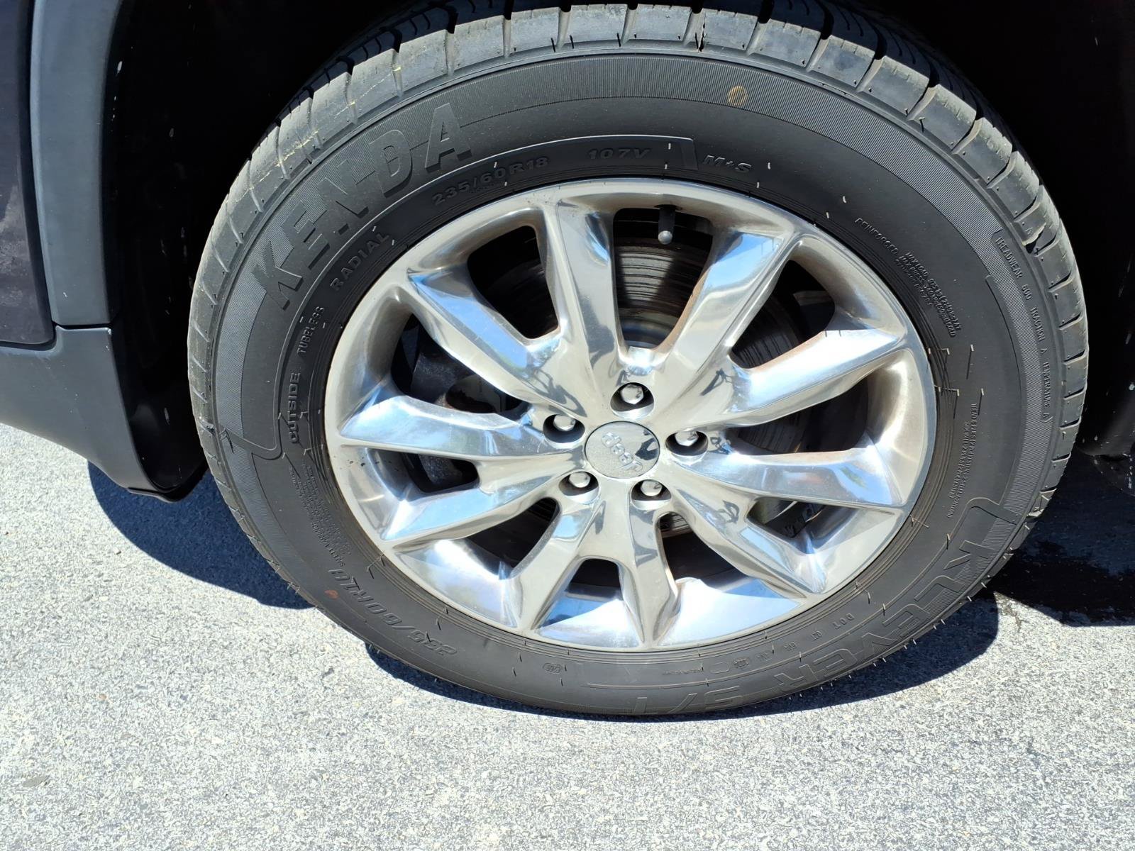 Used 2014 Jeep Cherokee Limited AWD/4WD image 14