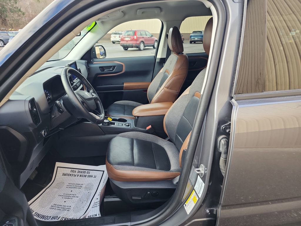 Used 2022 Ford Bronco Sport Outer Banks image 11