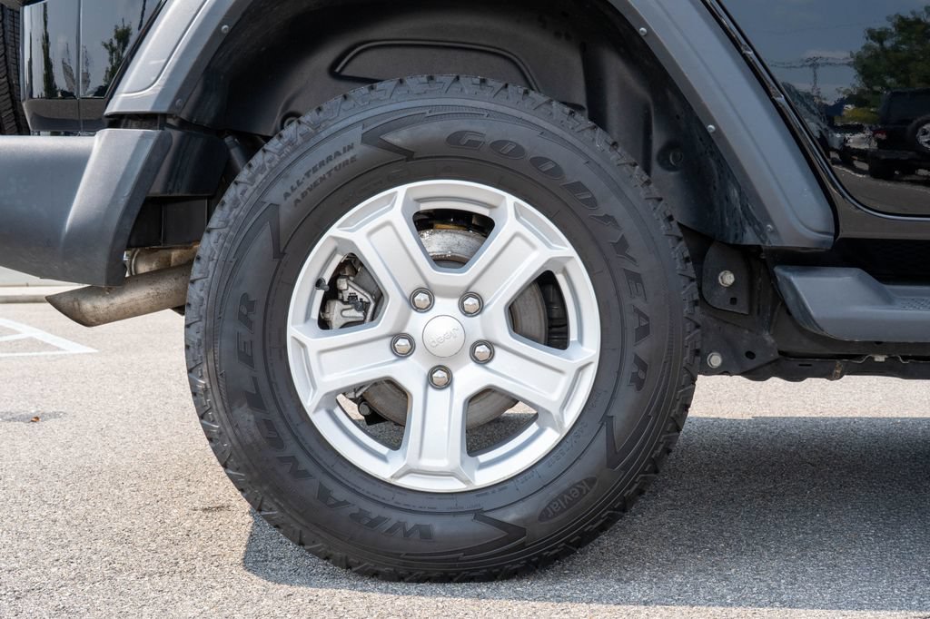 Used 2022 Jeep Wrangler Unlimited Sport AWD/4WD image 34