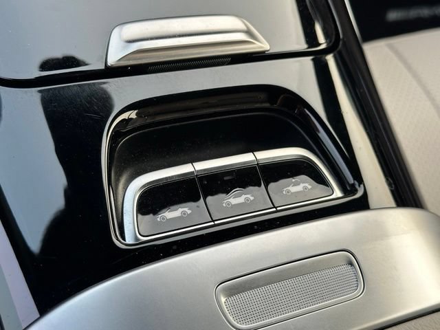 Certified 2025 Mercedes-Benz CLE 300 4MATIC Cabriolet image 39