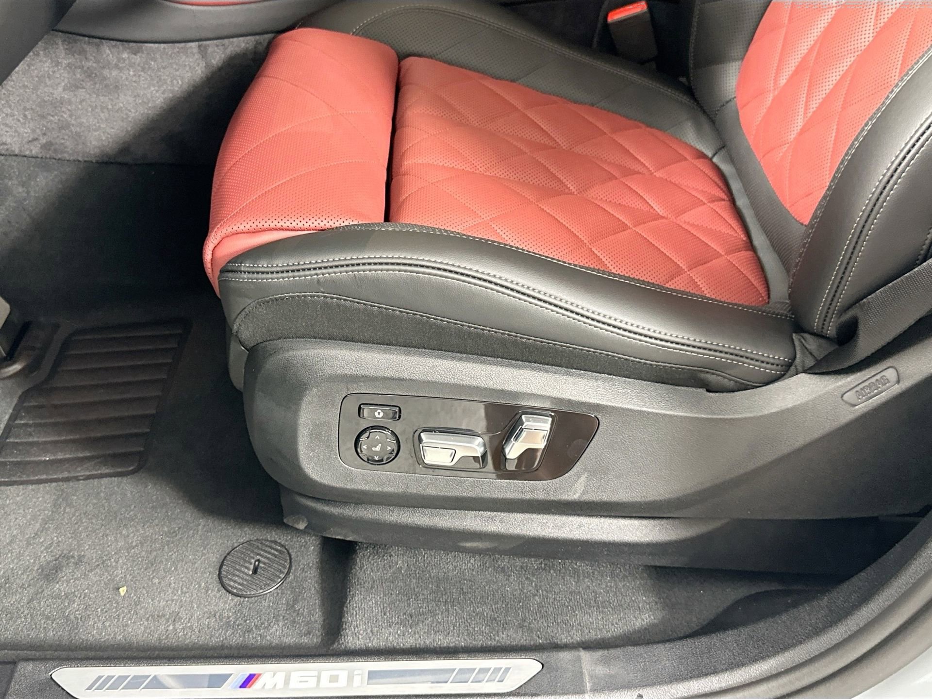 New 2026 BMW X6 M60i image 18