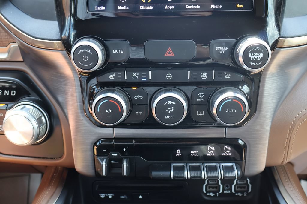 Used 2019 RAM 1500 Limited AWD/4WD image 13