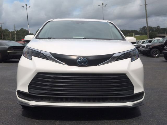 Used 2024 Toyota Sienna LE FWD image 7