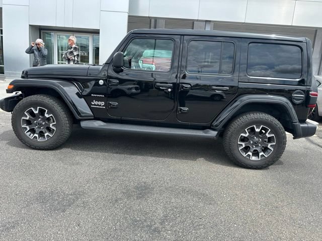 Used 2024 Jeep Wrangler Unlimited Sahara w/ Technology Group AWD/4WD image 4