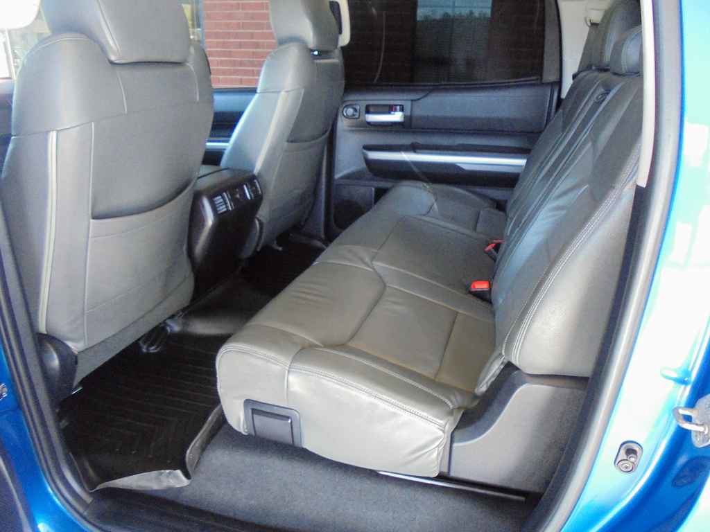 Used 2016 Toyota Tundra SR5 image 9