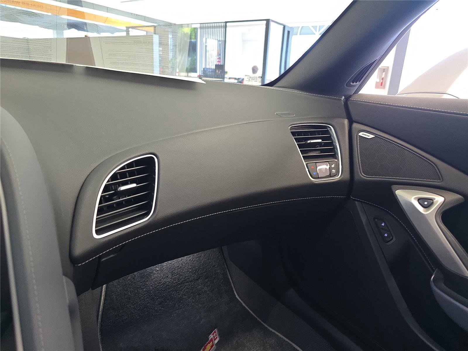 Used 2015 Chevrolet Corvette Z06 w/ 2LZ Preferred Equipment Group image 15